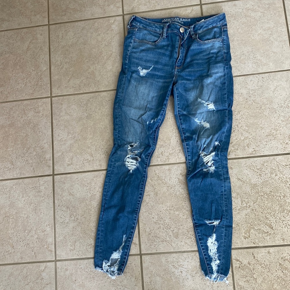 American Eagle destroyed Jeans